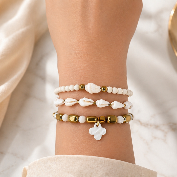 Bracelet doré Océane-coquillage et élastique