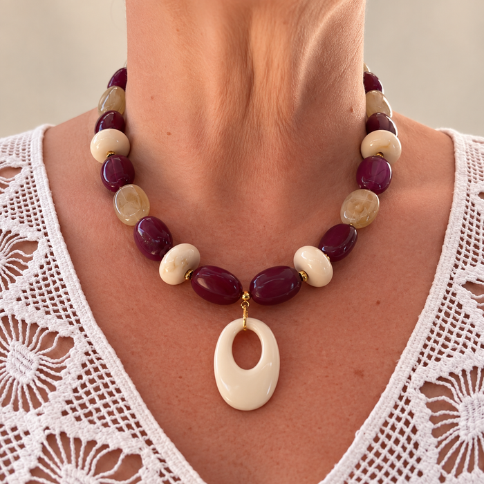 Collier doré Naya- perles acrylique-fermoir en T