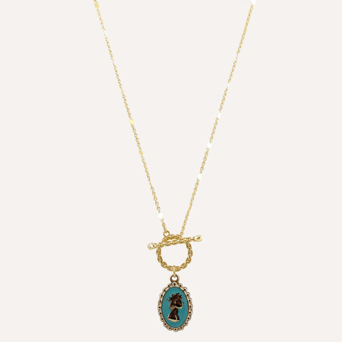 Chaine dorée Joséphine-pendentif camée et fermoir en T