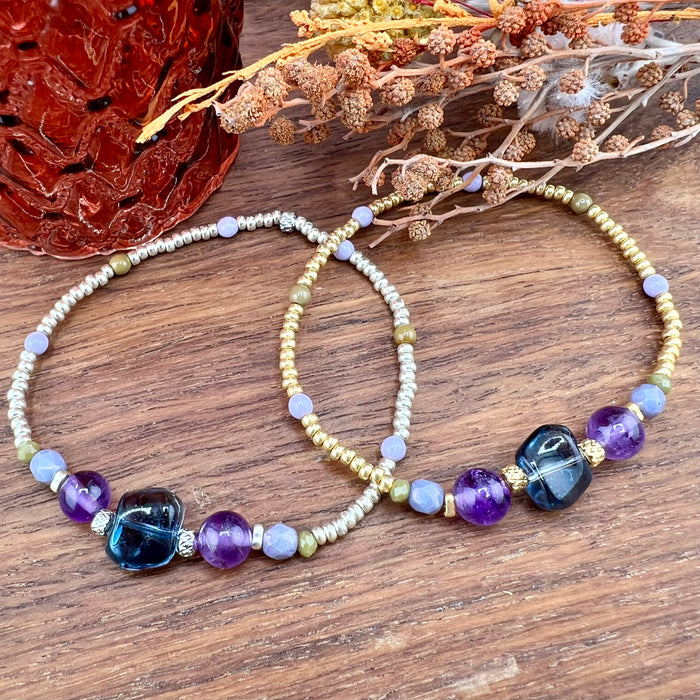 Bracelet doré Borgia-perles de verre et Miyuki-monté sur élastique