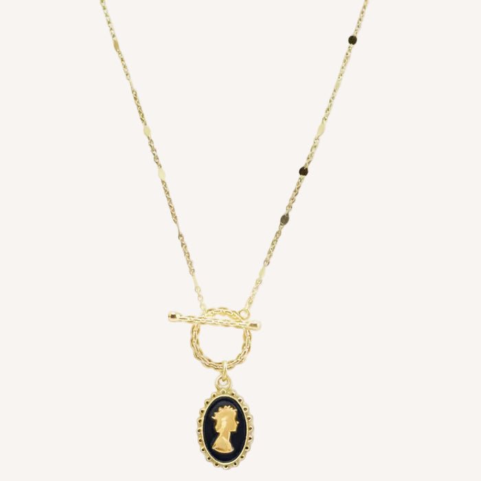 Chaine dorée Joséphine-pendentif camée et fermoir en T
