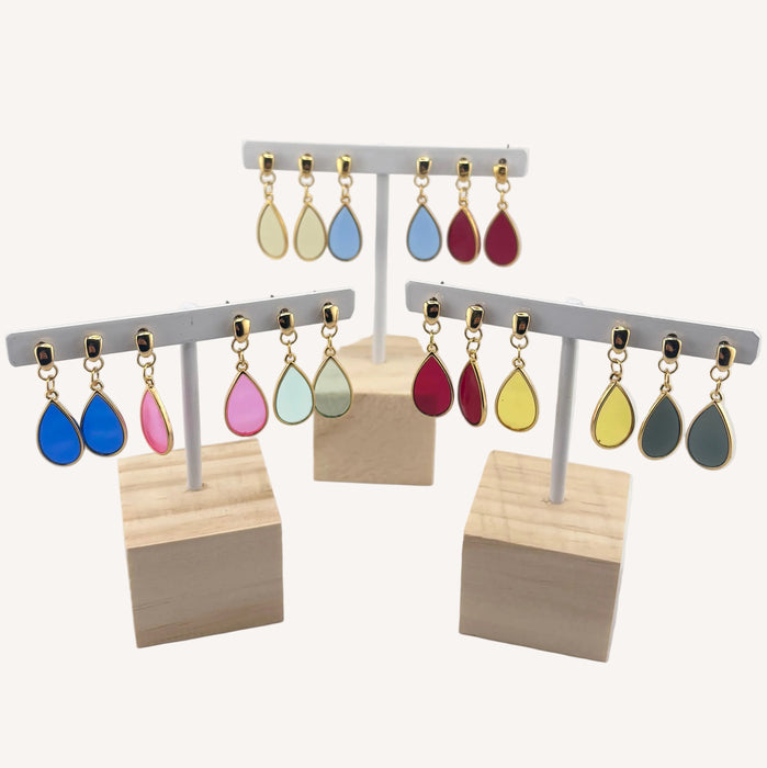 Boucles d'oreilles dorées Marie-vitrail coloré et clous or fin