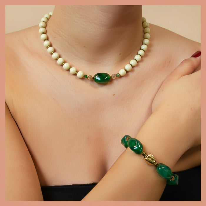 Collier doré Jackie-perles de verre et fermoir magnétique