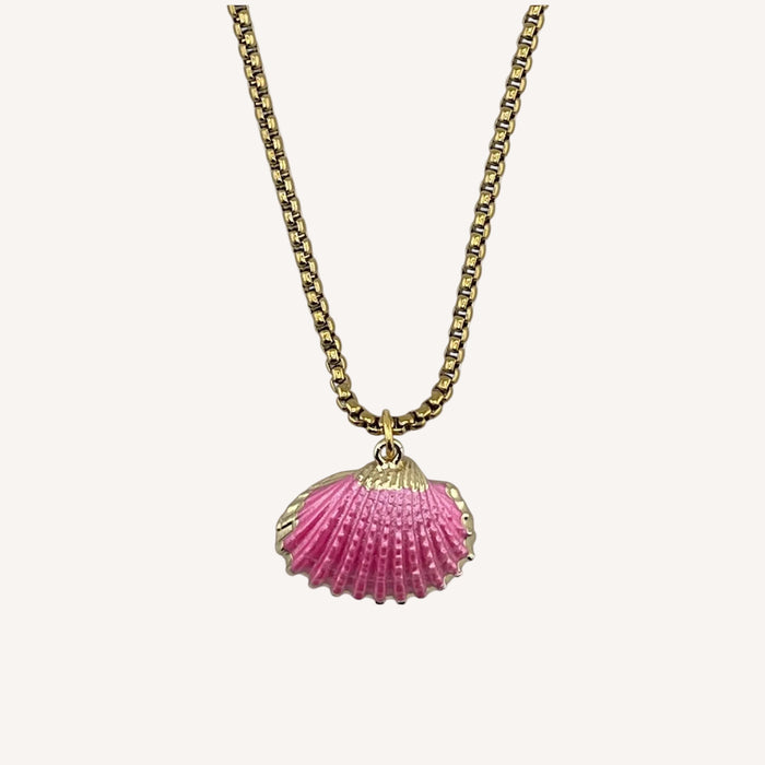 Chaine dorée Ondine-pendentif coquillage et fermoir magnétique