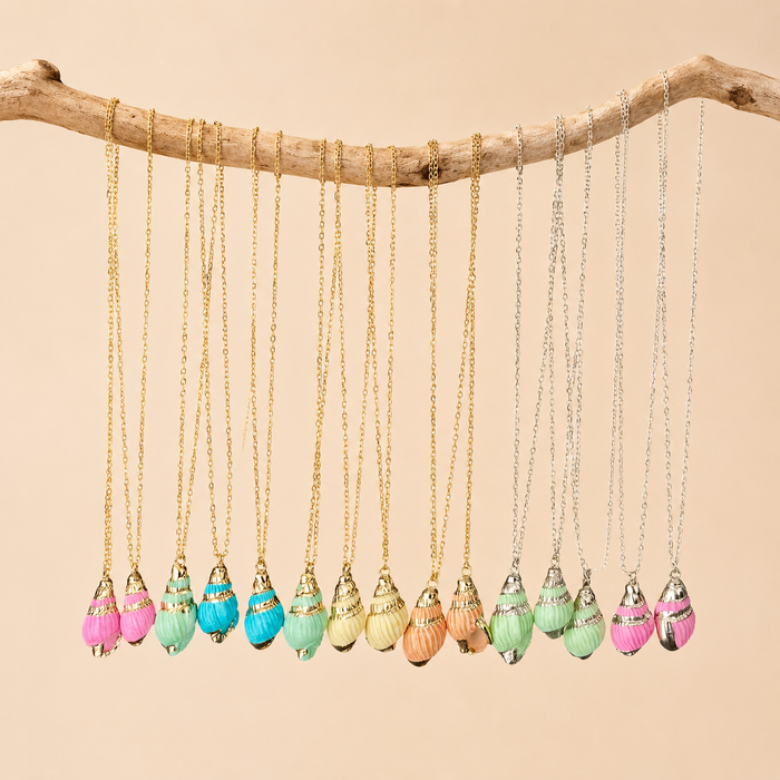 Chaine dorée Lou-pendentif coquillage et fermoir pression