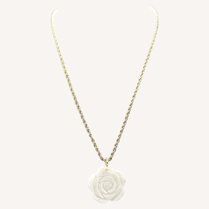 Chaine dorée Flora-pendentif fleur en nacre et fermoir en T