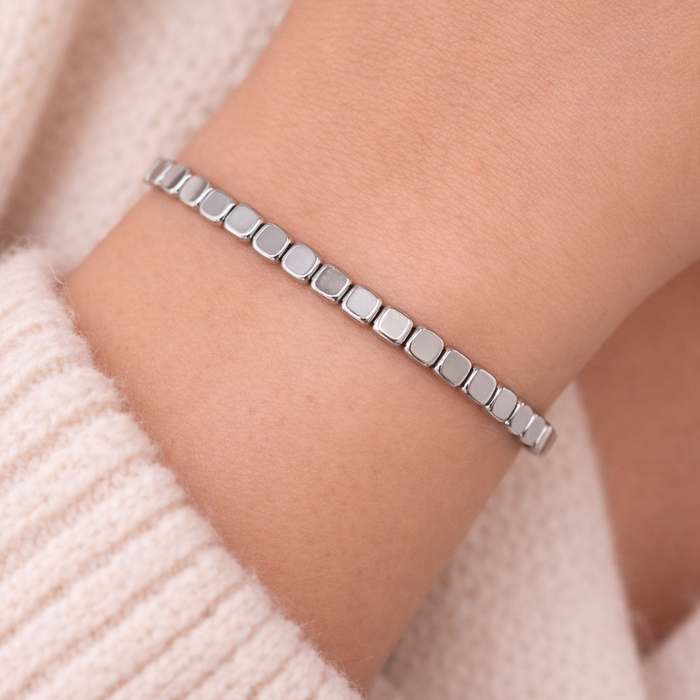 Bracelet argenté Juliette-perles plates hématite et élastique