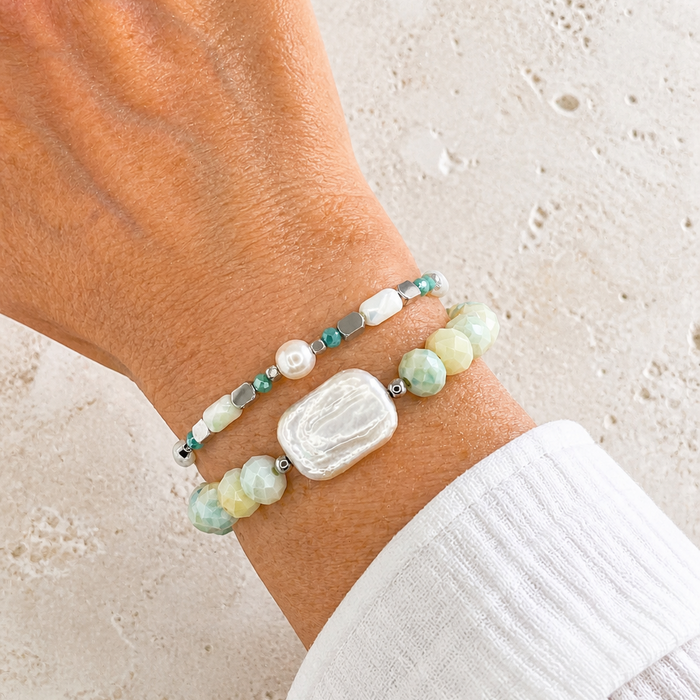 Bracelet argenté Amélia-perle d'eau douce et élastique