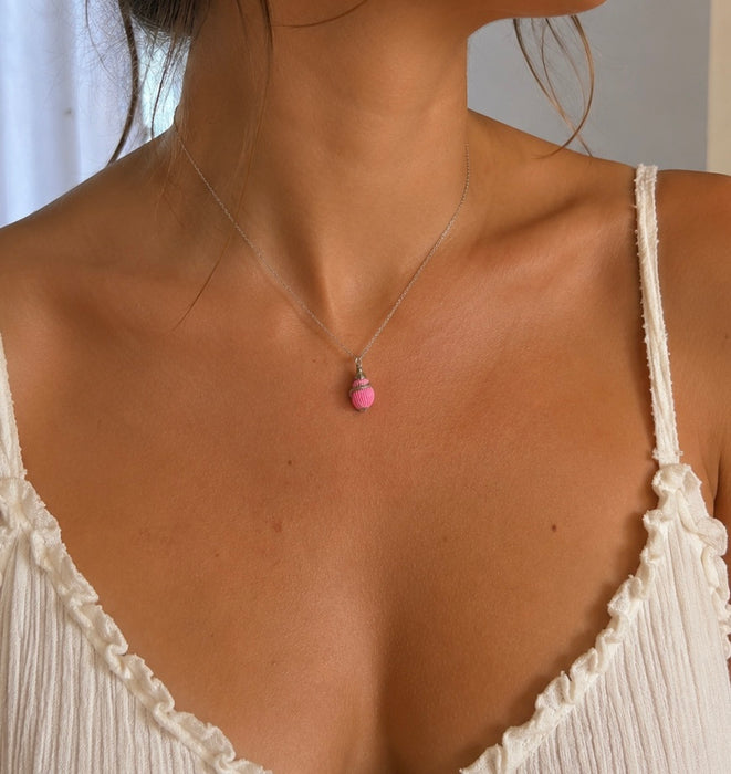 Chaine argentée Lou-pendentif coquillage et fermoir pression