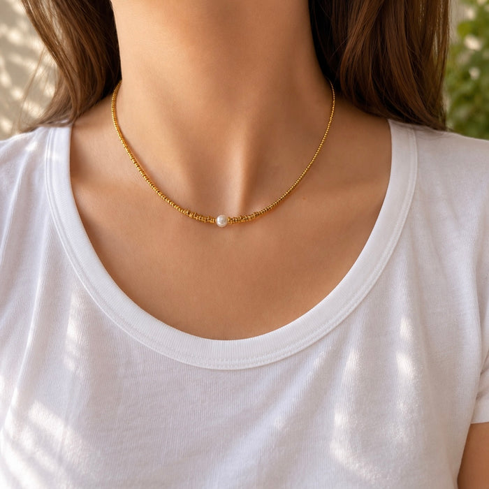 Collier doré Eléonore-perle d'eau douce et fermoir magnétique