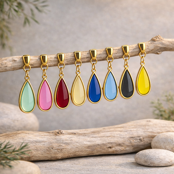 Boucles d'oreilles dorées Marie-vitrail coloré et clous or fin